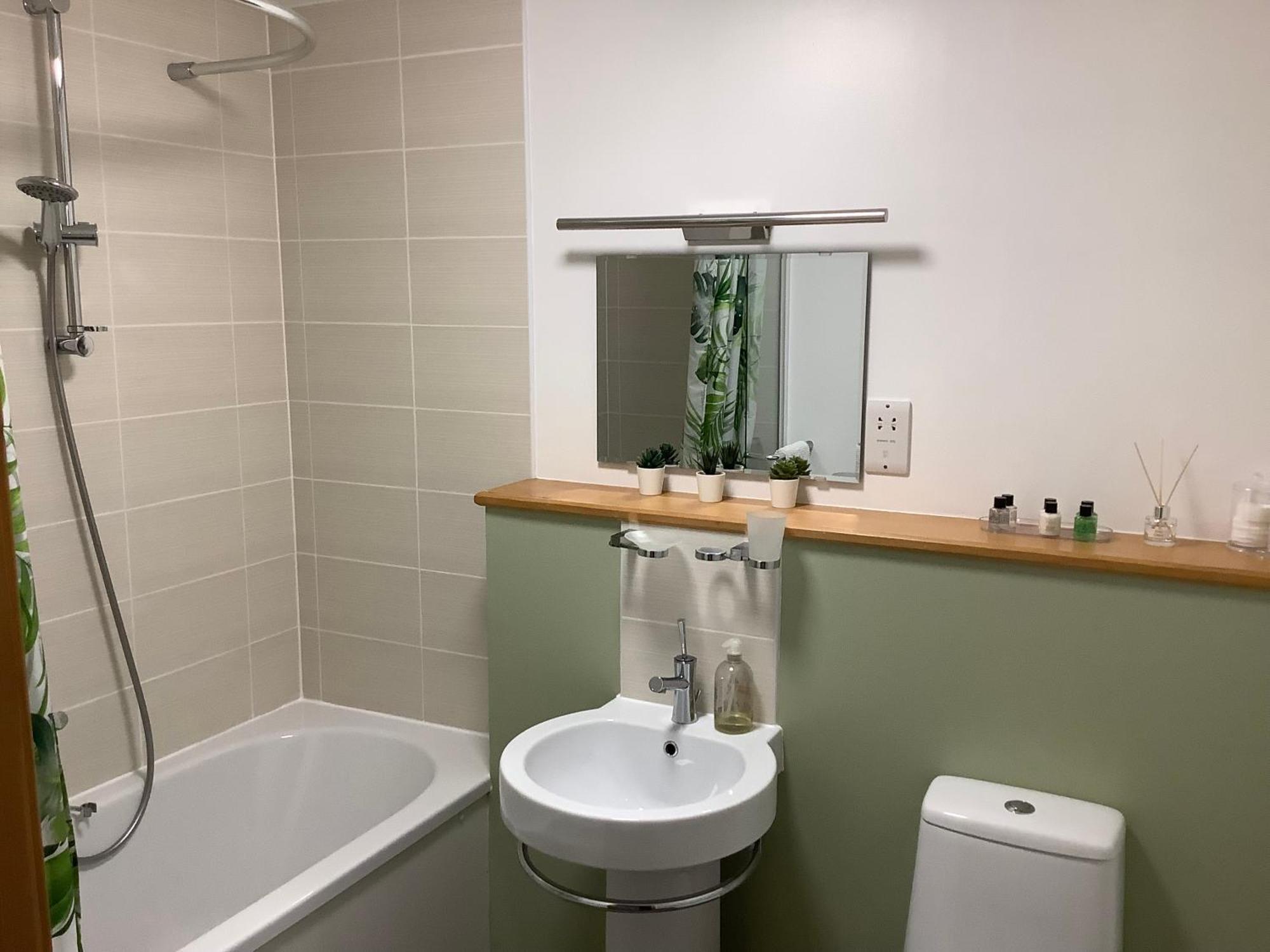 37 Farraline Court, City Centre Apartment Inverness Dış mekan fotoğraf